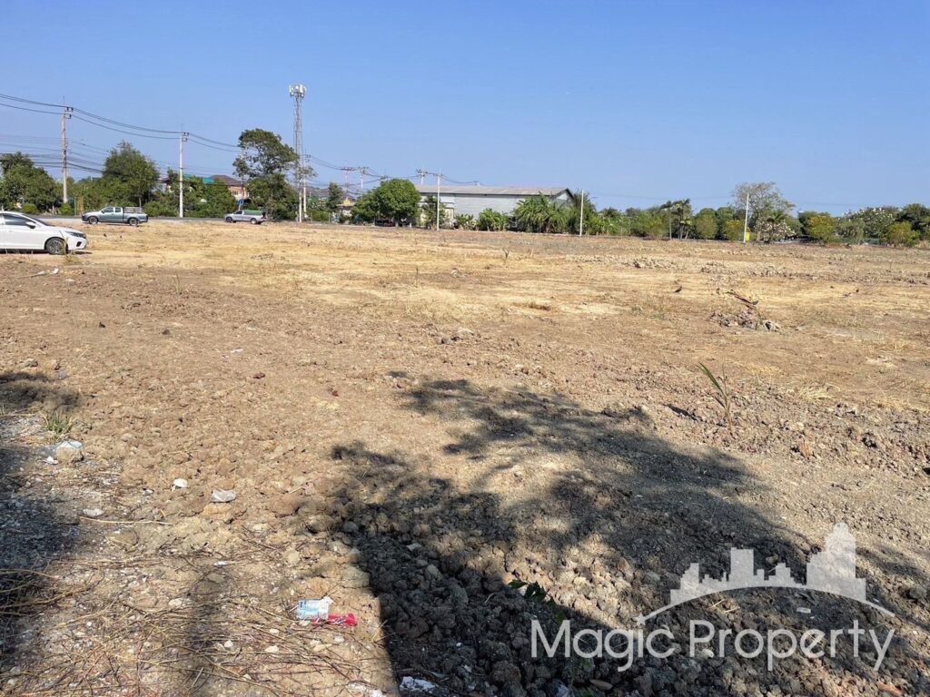 7 Rai Land For Sale on Phraeksa Road, Phraeksa Sub-district, Mueang Samut Prakan District, Samut Prakan 10280...