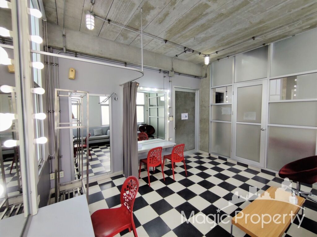 Property Image – Commercial Building Pridi Banomyong 14 For Sale