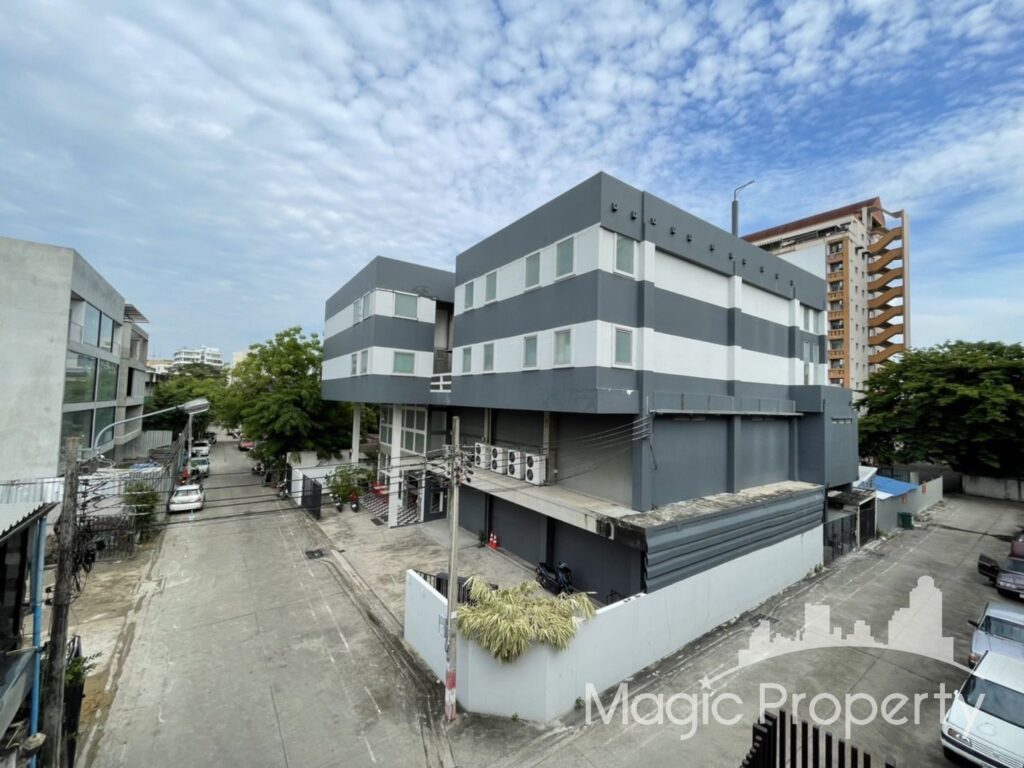 Property Image – Commercial Building Pridi Banomyong 14 For Sale