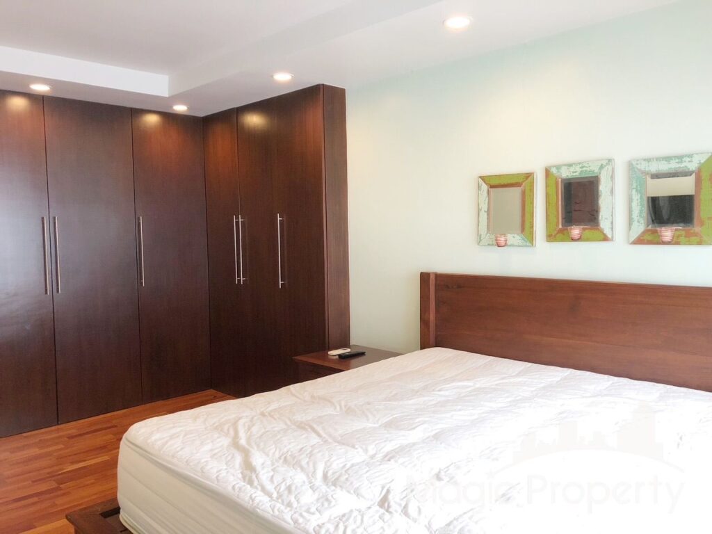 Property Image – Avenue 61 Condominium
