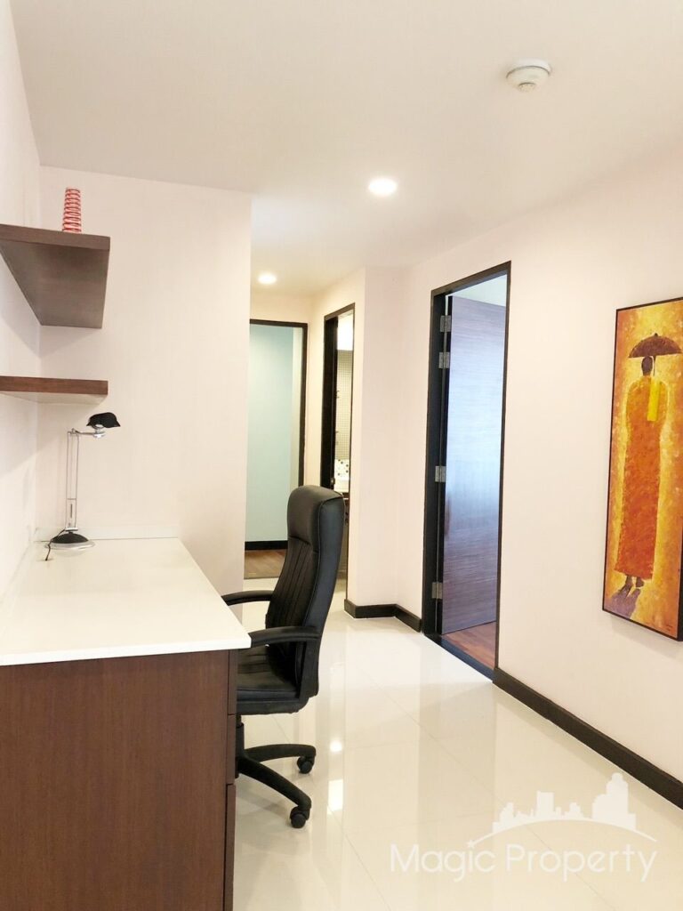 Property Image – Avenue 61 Condominium