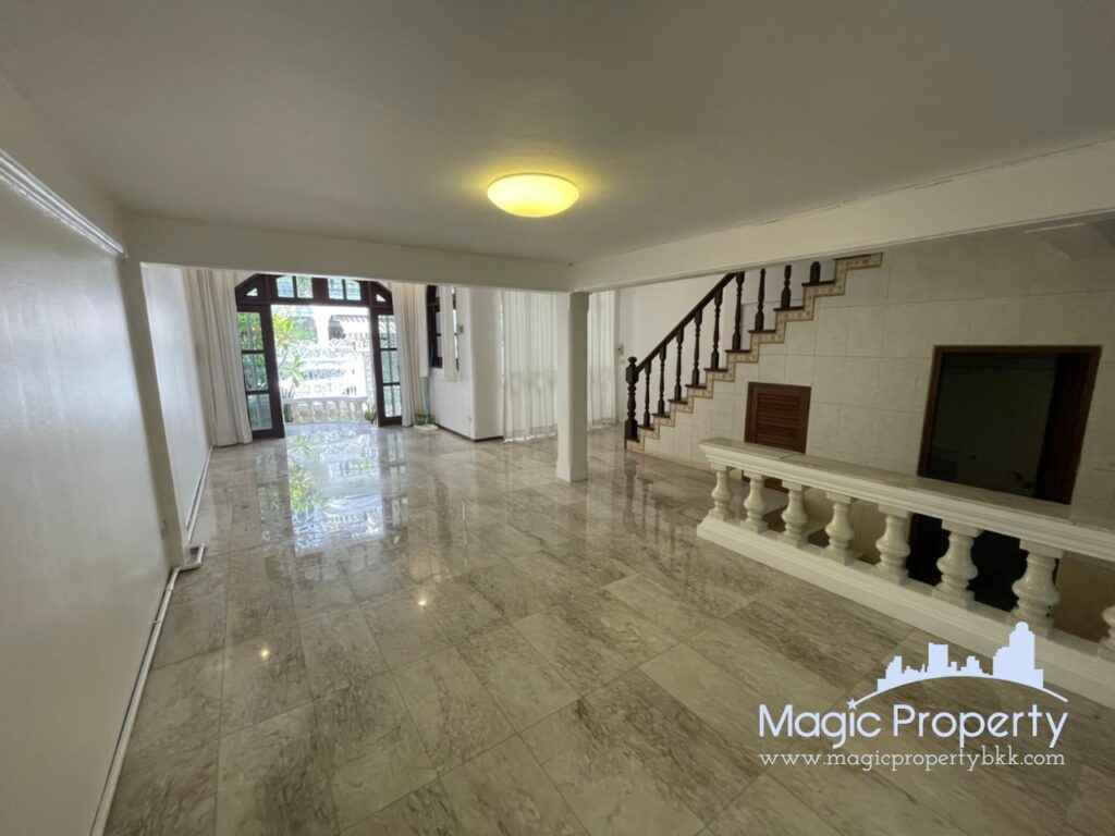 5 Bedroom Townhouse for Rent in Ekkamai 26, Sukhumvit 63, Khlong Tan Nuea, Watthana, Bangkok 10110 | MGP595