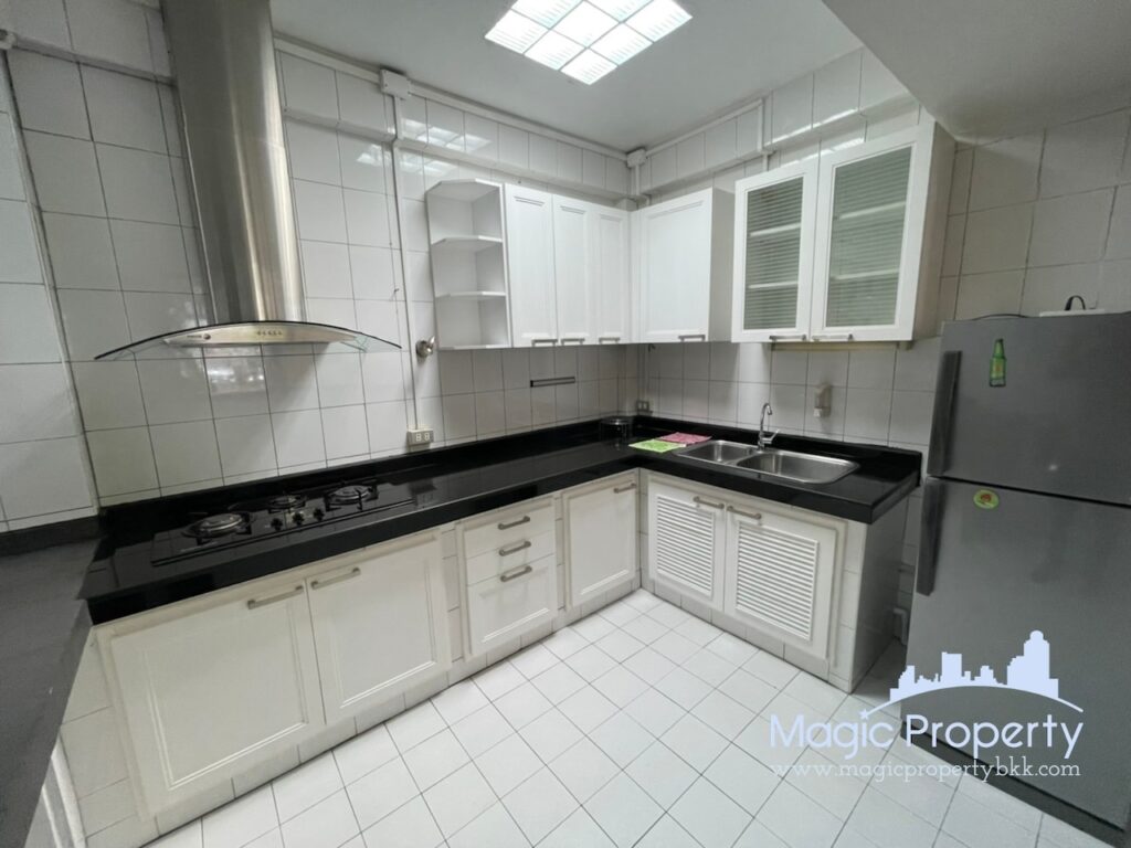 Property Image – Townhouse For Rent in Ekkamai 26