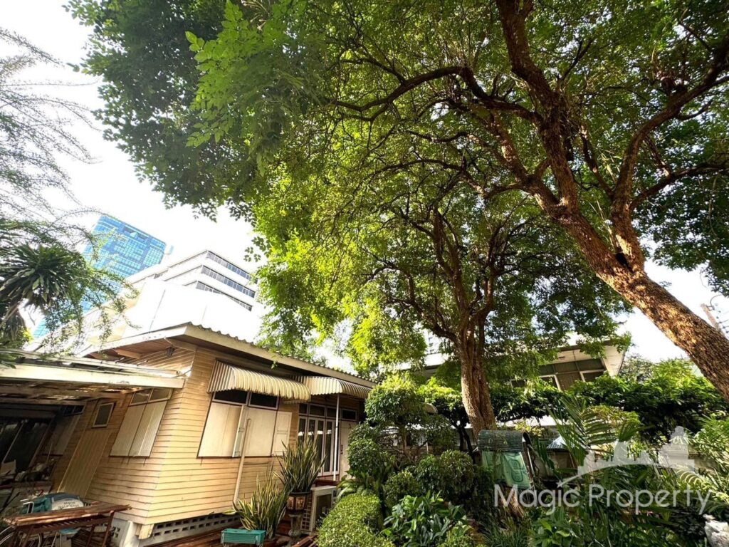 Property Image – Single House Ekkamai 28