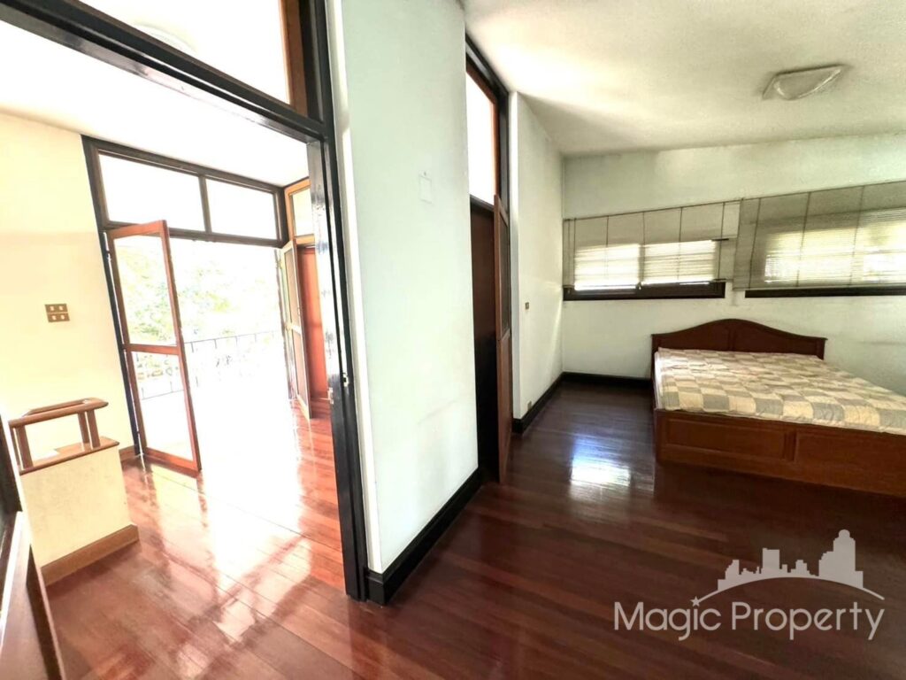 Property Image – Single House Ekkamai 28