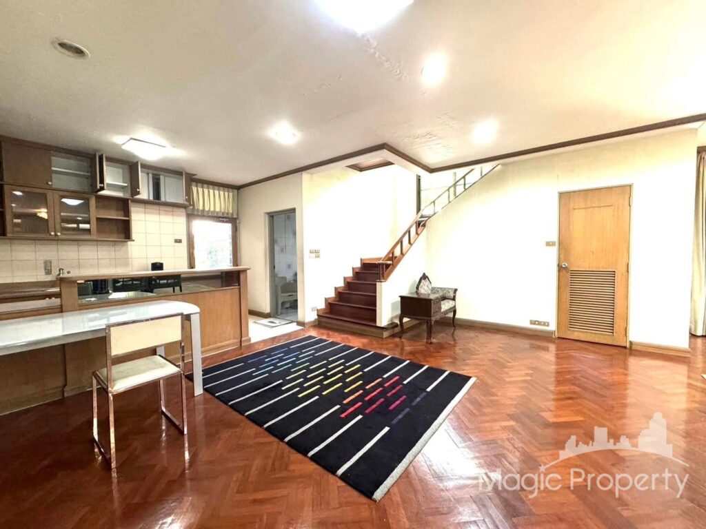 Property Image – Single House Ekkamai 28