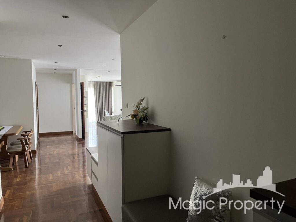 Property Image – Richmond Palace