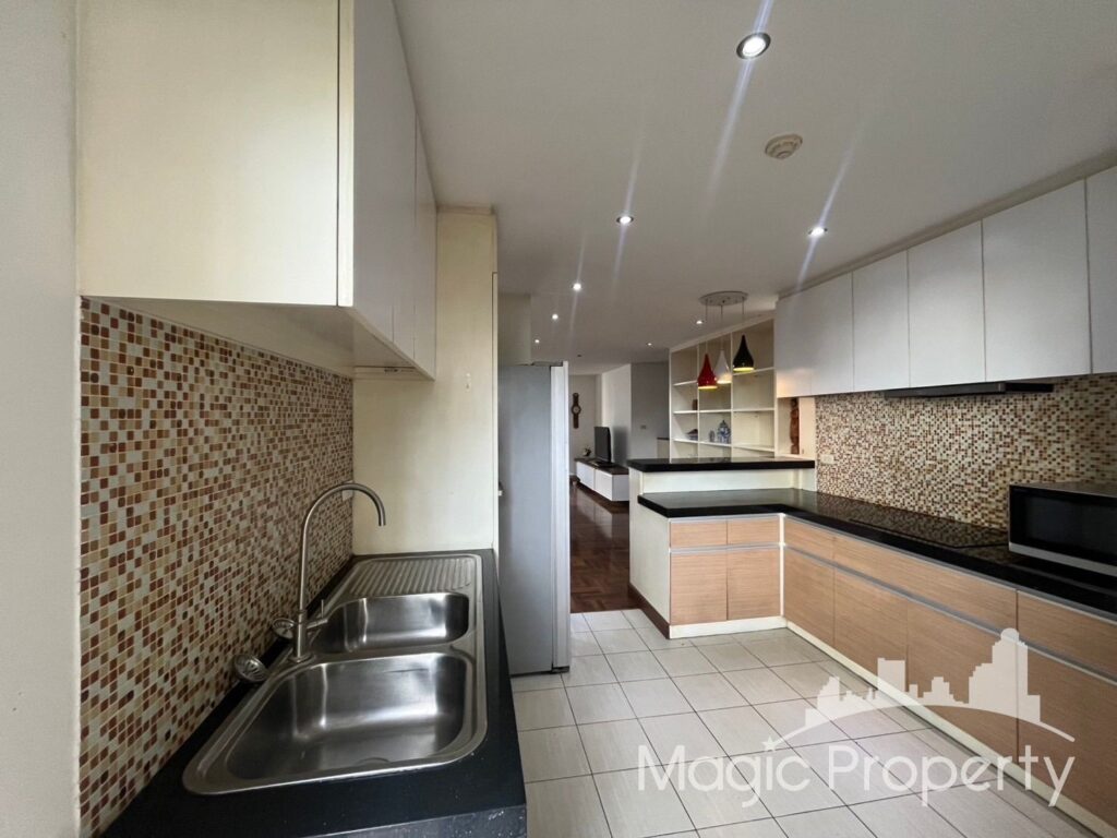 Property Image – Richmond Palace