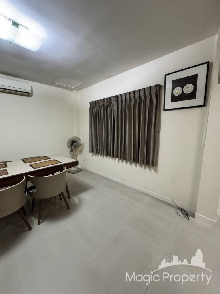 Property Image – Narawan Village Patthanakan 44