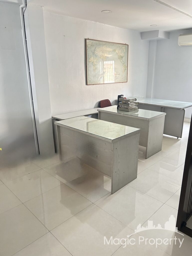 Property Image – 5 Floors Commercial Building for Sale Bang Kapi, Huai Khwang