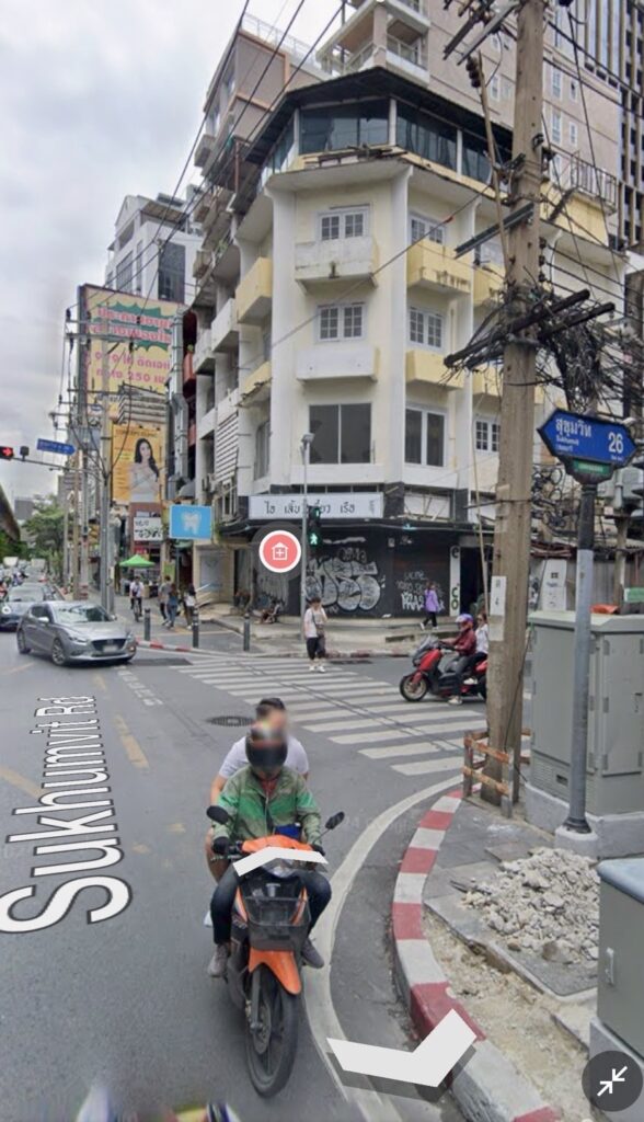 4.5 Floors Commercial Building on Sukhumvit For Rent Near BTS Phrom Phong, Khlong Tan, Khlong Toei, Bangkok 10110