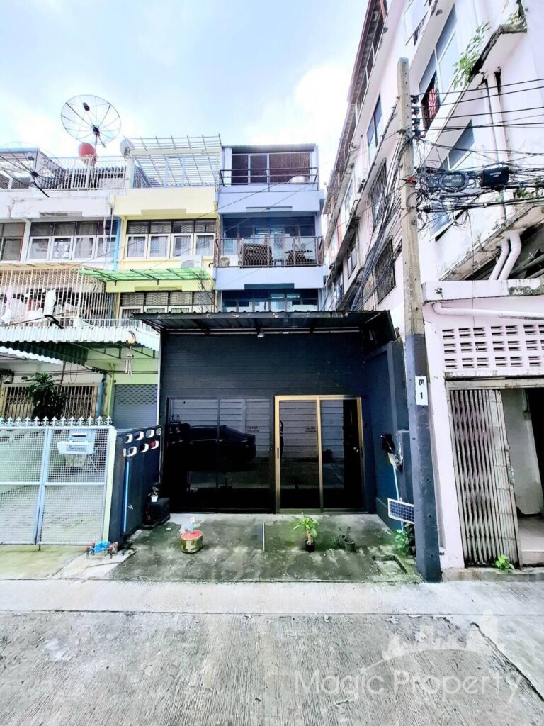 Property Image – Townhouse Silom Soi 3 For Rent
