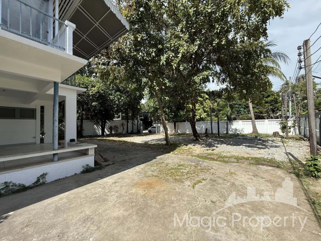 Property Image – House in Sukhumvit 63 (Ekkamai 15) For Rent
