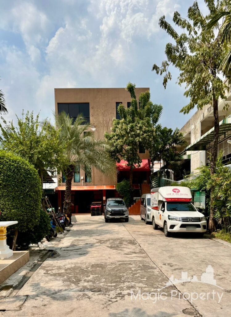 Commercial/Office in Phra Khanong Tai, Bangkok | ฿280,000 | MGP1390 – Photo 1