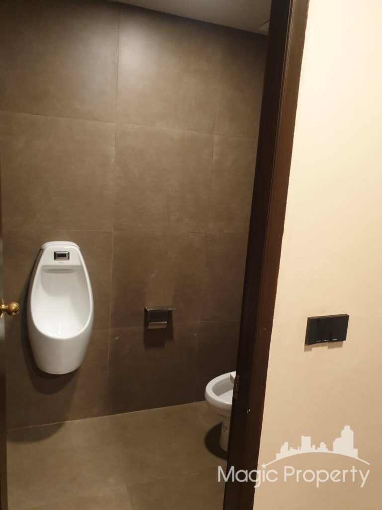 Commercial/Office in Phra Khanong, Bangkok | ฿160,000 | MGP1393 – Photo 8