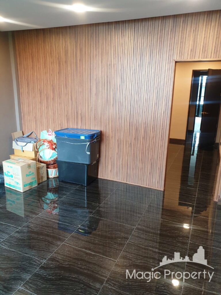 Commercial/Office in Phra Khanong, Bangkok | ฿160,000 | MGP1393 – Photo 9