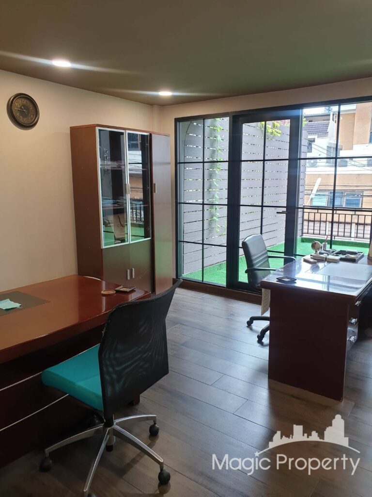 Commercial/Office in Phra Khanong, Bangkok | ฿160,000 | MGP1393 – Photo 10
