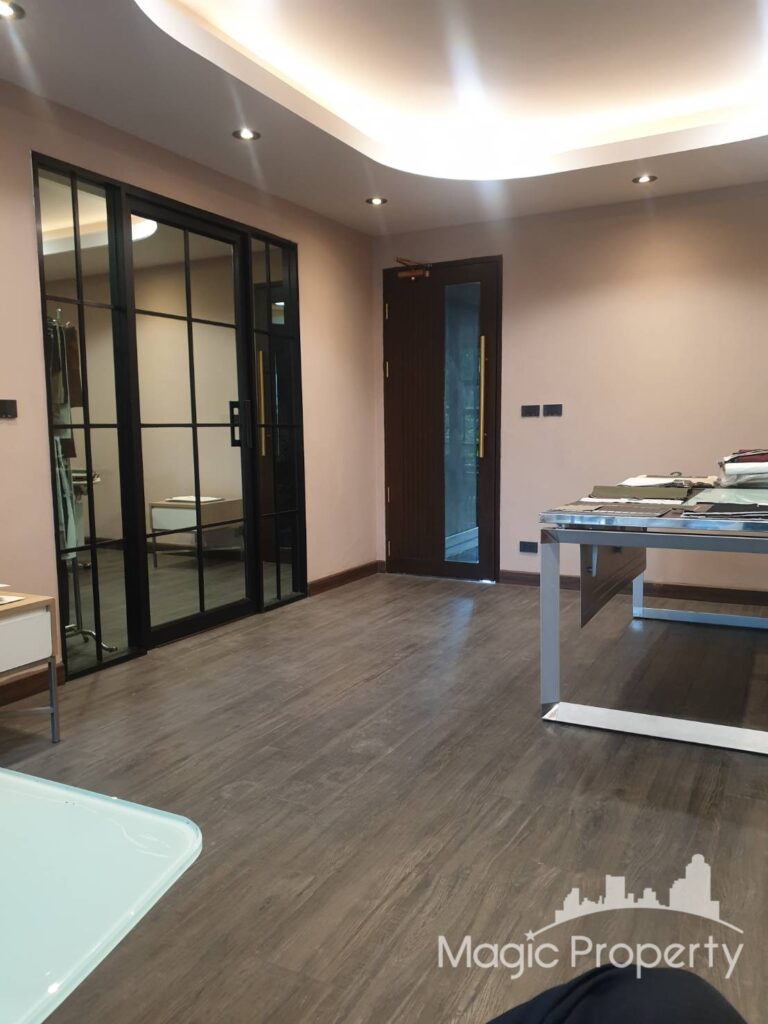 Commercial/Office in Phra Khanong, Bangkok | ฿160,000 | MGP1393 – Photo 4