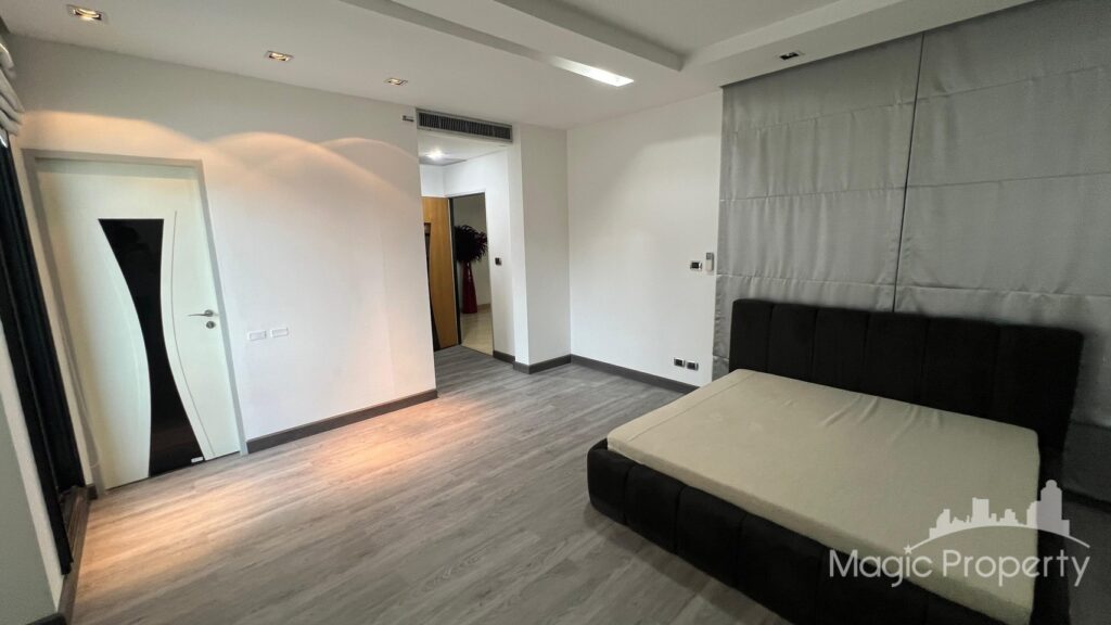 For Rent 5 Bed Townhome in Khlong Tan, Bangkok | ฿225,000/month | MGP1414 – Photo 2