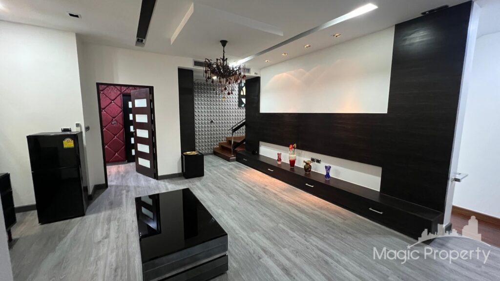 For Rent 5 Bed Townhome in Khlong Tan, Bangkok | ฿225,000/month | MGP1414 – Photo 5