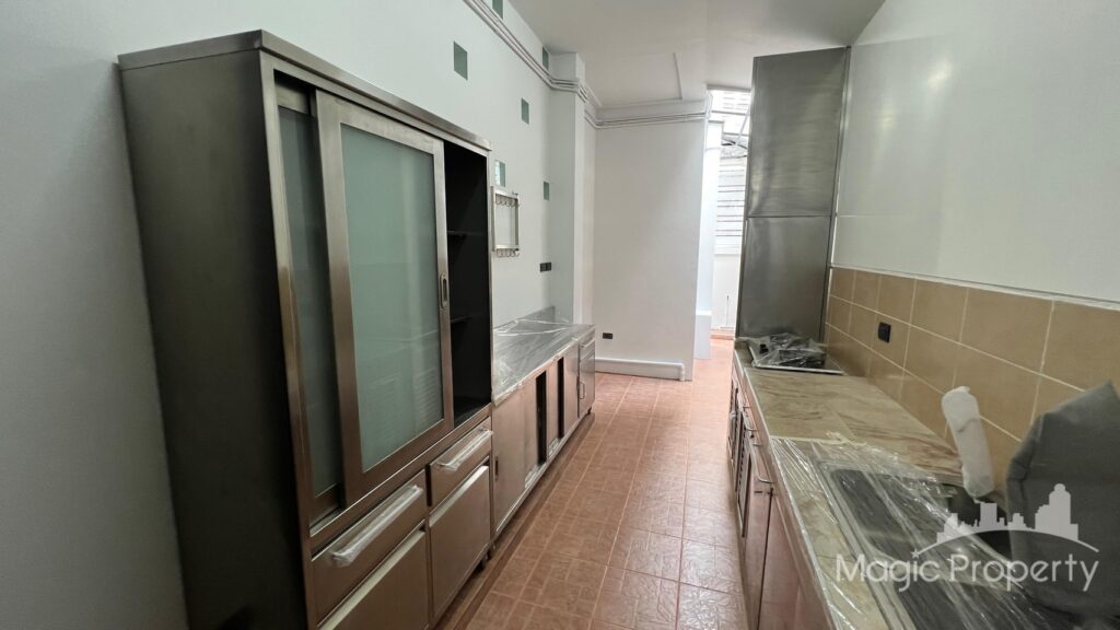 For Rent 5 Bed Townhome in Khlong Tan, Bangkok | ฿225,000/month | MGP1414 – Photo 6