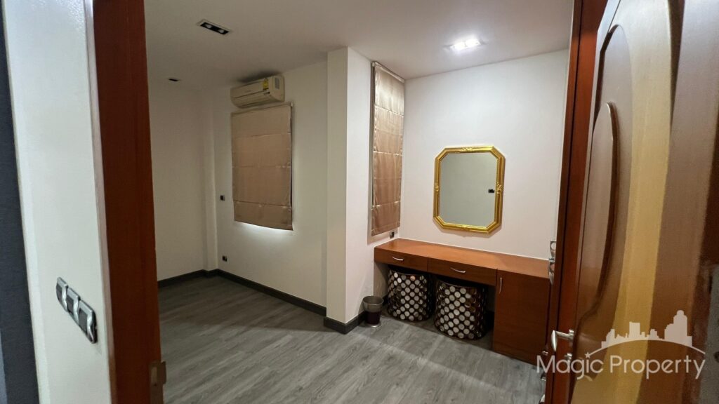 For Rent 5 Bed Townhome in Khlong Tan, Bangkok | ฿225,000/month | MGP1414 – Photo 8