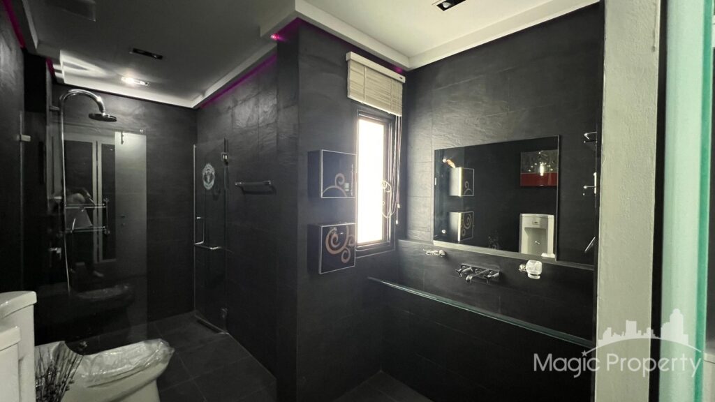 For Rent 5 Bed Townhome in Khlong Tan, Bangkok | ฿225,000/month | MGP1414 – Photo 9