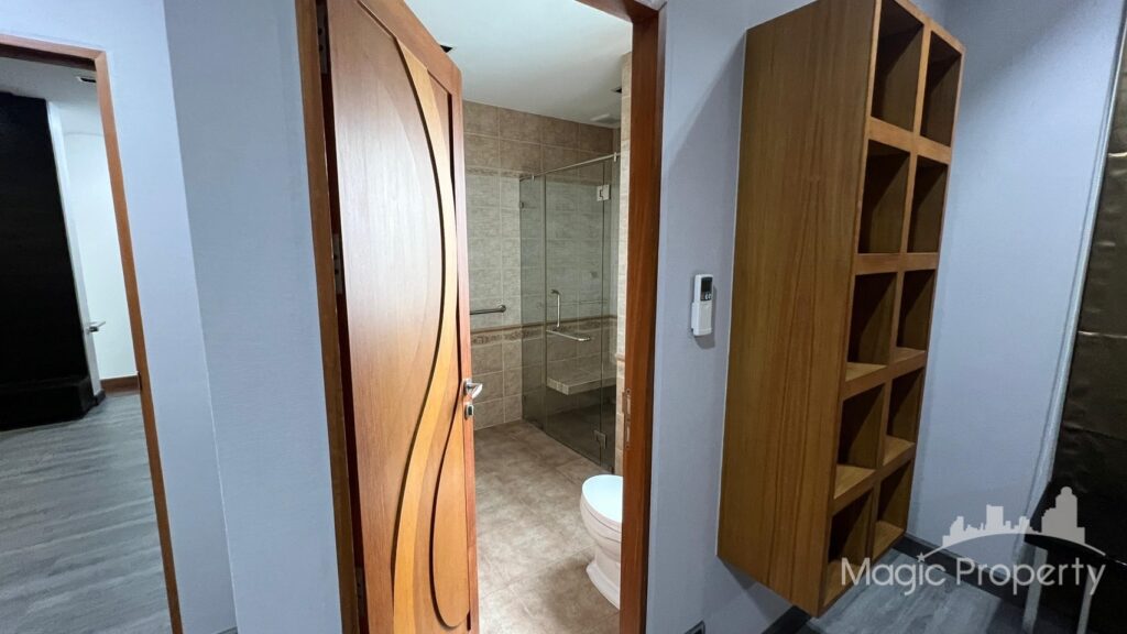 For Rent 5 Bed Townhome in Khlong Tan, Bangkok | ฿225,000/month | MGP1414 – Photo 10
