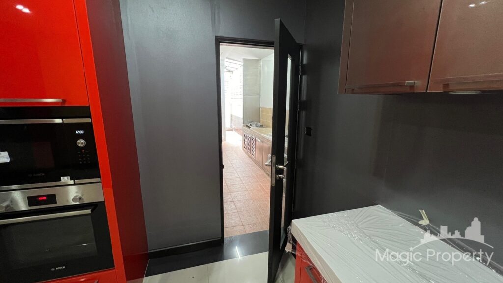 For Rent 5 Bed Townhome in Khlong Tan, Bangkok | ฿225,000/month | MGP1414 – Photo 17