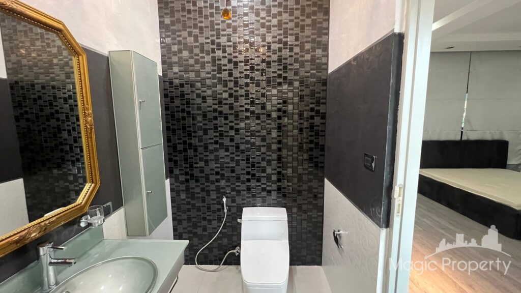 For Rent 5 Bed Townhome in Khlong Tan, Bangkok | ฿225,000/month | MGP1414 – Photo 35