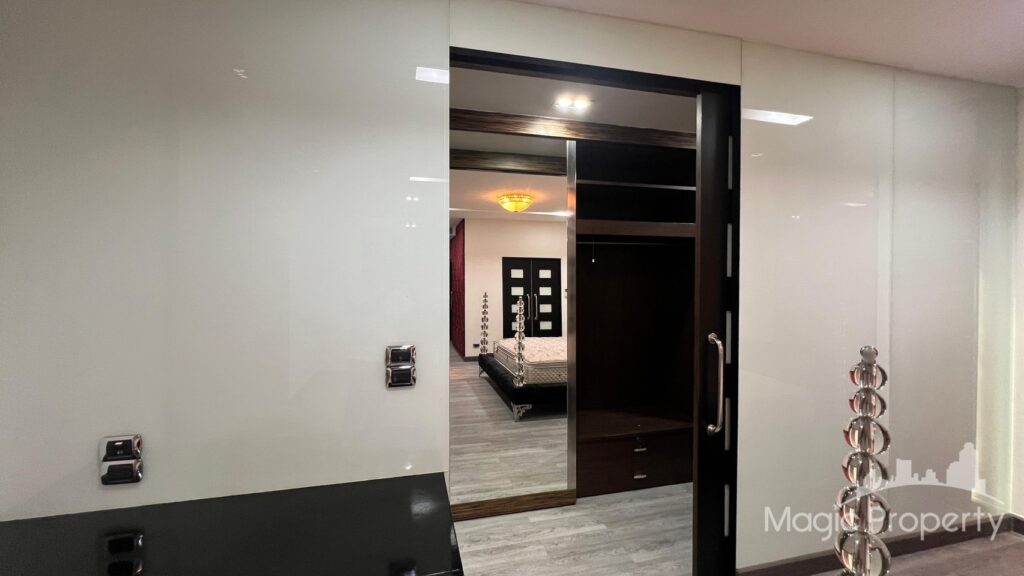 For Rent 5 Bed Townhome in Khlong Tan, Bangkok | ฿225,000/month | MGP1414 – Photo 45