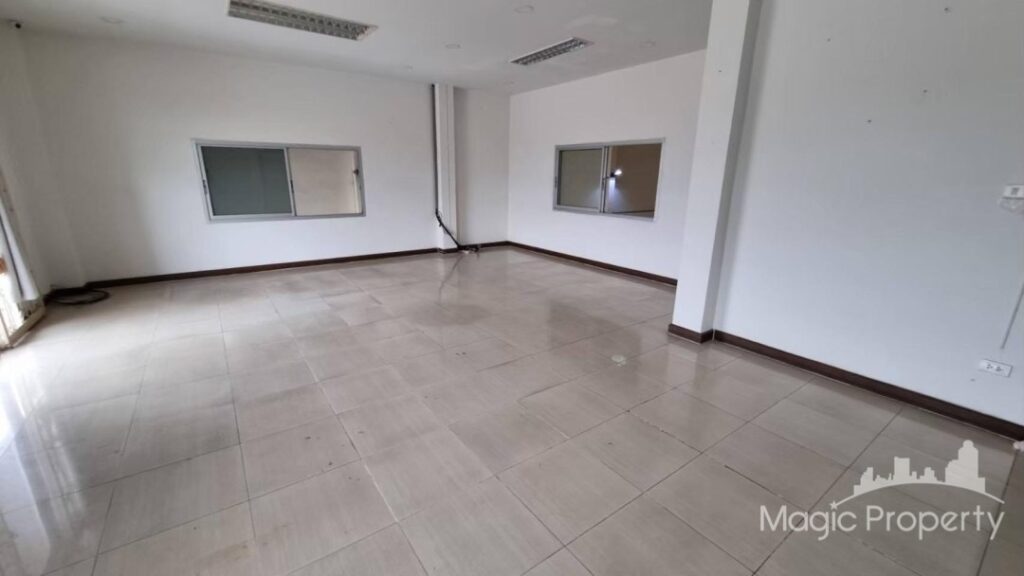 Commercial/Office in Na Kluea, Samut Prakan | ฿75,000 | MGP1418R – Photo 13