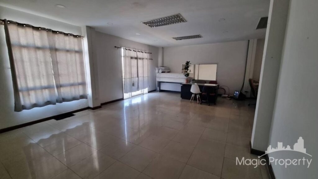 Commercial/Office in Na Kluea, Samut Prakan | ฿75,000 | MGP1418R – Photo 15