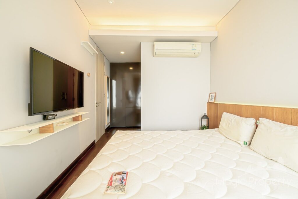 For Sale 2 Bed Condo in The Lumpini 24, Khlong Tan, Bangkok | ฿12,200,000 | MGP1429 – Photo 16