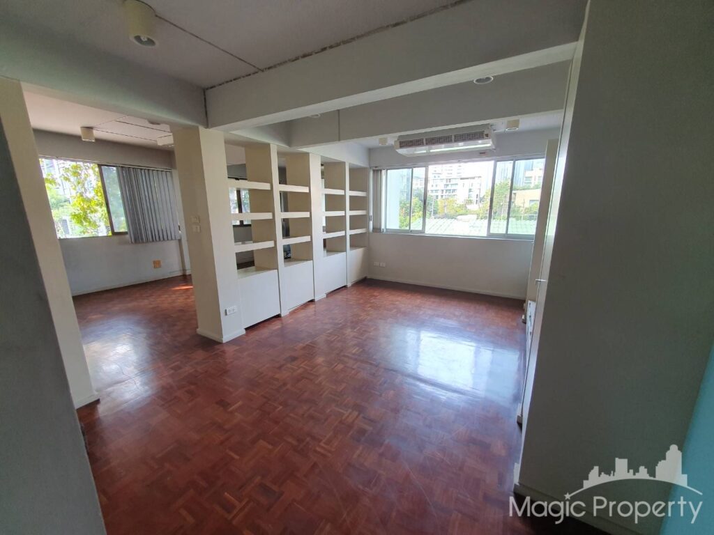Commercial/Office in Khlong Tan Nuea, Bangkok | ฿170,000 | MGP1445 – Photo 7