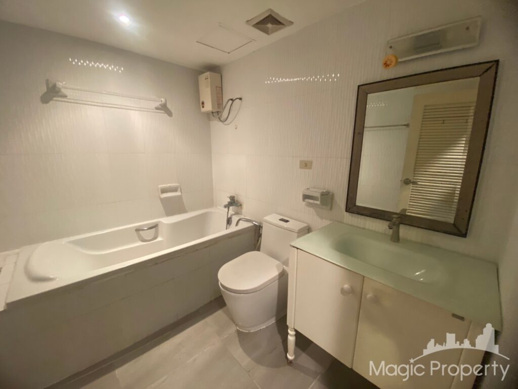 For Rent 3 Bed Condo in Royal Castle Sukhumvit, Khlong Toei Nuea, Bangkok | ฿50,000/month | MGP1462 – Photo 12