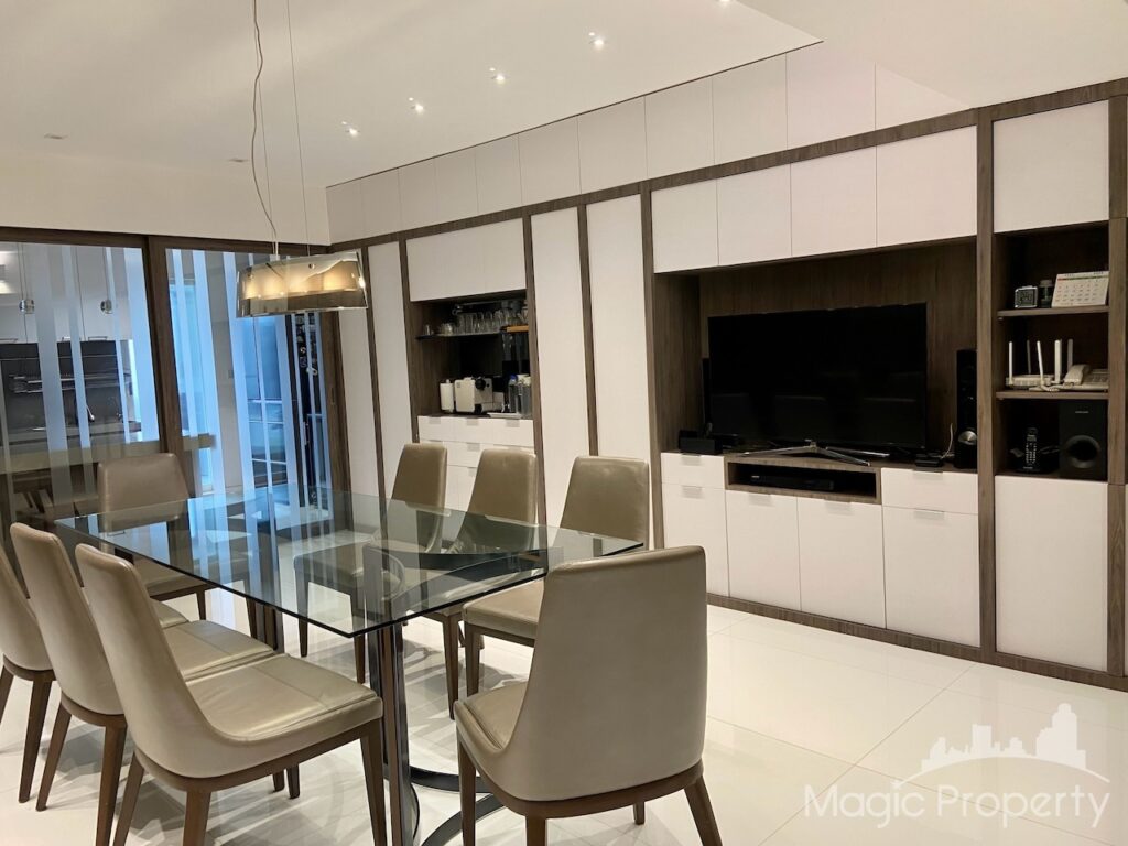 3 Bed Condo in Royal Castle Sukhumvit, Khlong Toei Nuea, Bangkok | ฿80,000 | MGP1456R – Photo 2
