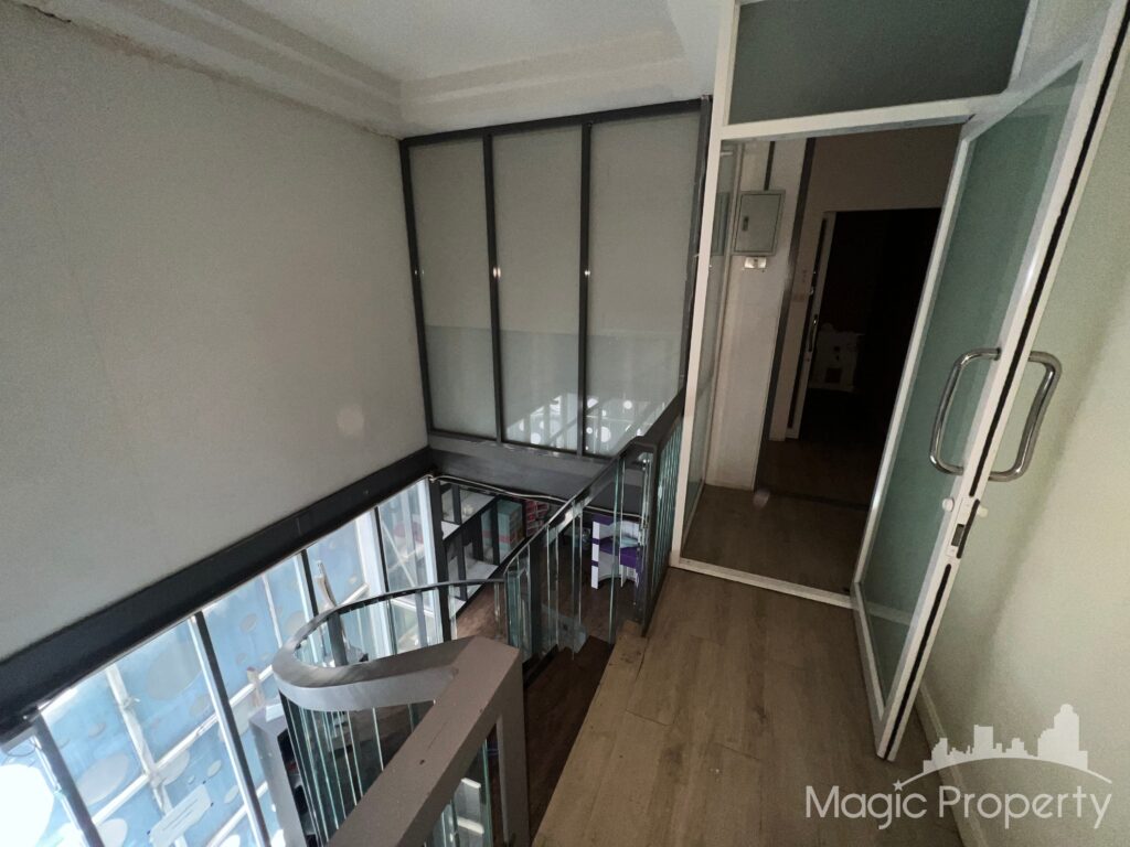 4 Storey Commercial Building For Rent in Thonglor | MGP1485 – Photo 8