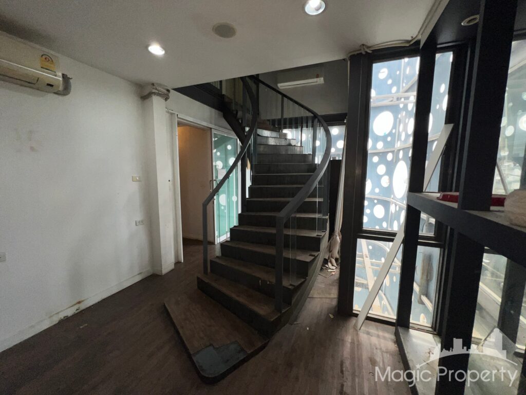 4 Storey Commercial Building For Rent in Thonglor | MGP1485 – Photo 17
