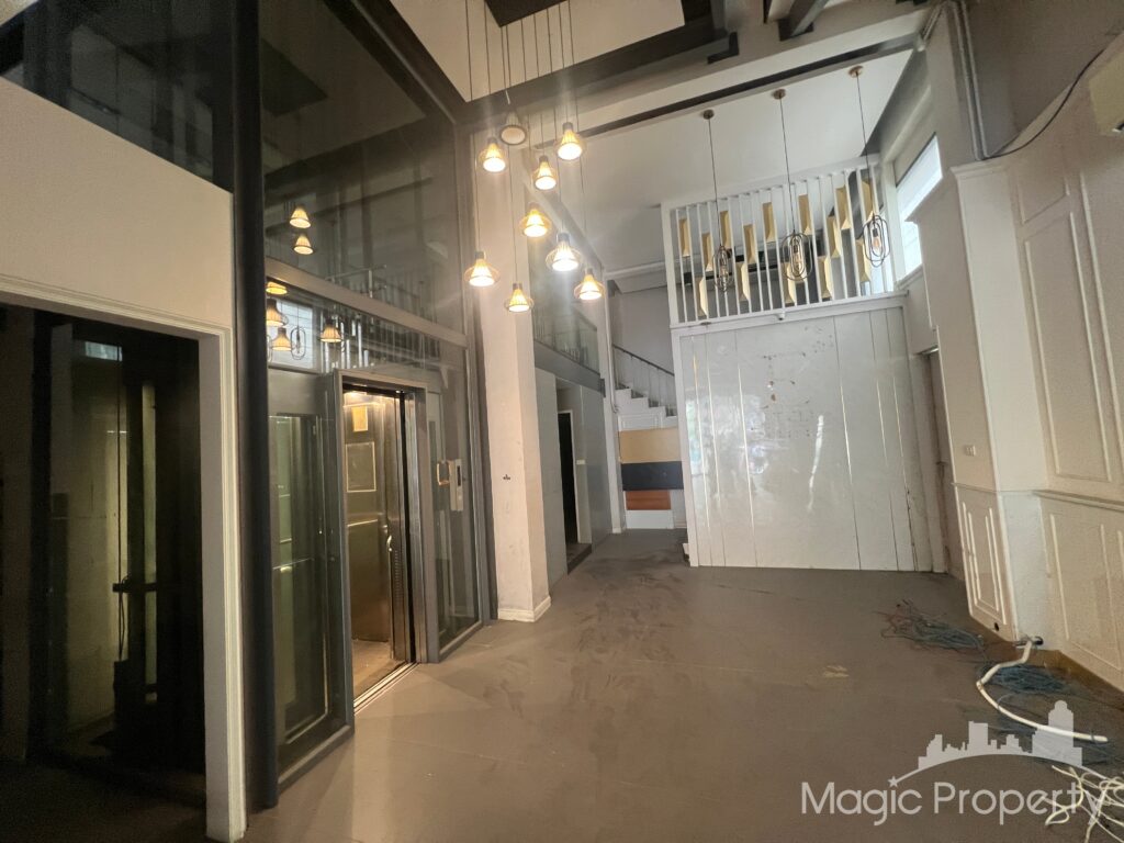 4 Storey Commercial Building For Rent in Thonglor | MGP1485 – Photo 12