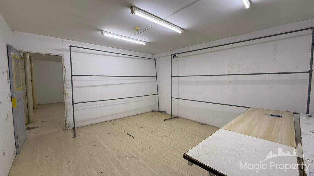 Commercial/Office in Thepharak Road, Samut Prakan | ฿90,000 | MGP1500 – Photo 4