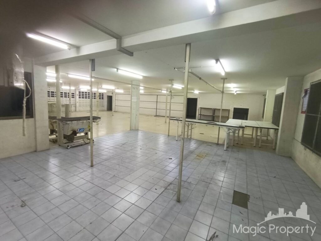 Commercial/Office in Thepharak Road, Samut Prakan | ฿90,000 | MGP1500 – Photo 3