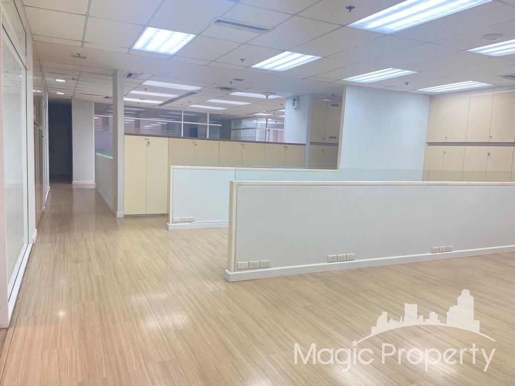 Sathorn Thani Building