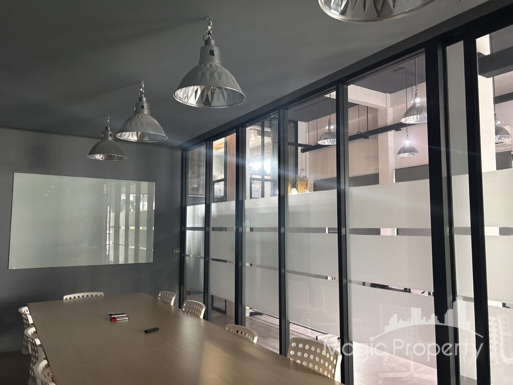 For Rent Commercial/Office in Khlong Tan Nuea, Bangkok | ฿49,000/month | MGP1531 – Photo 14