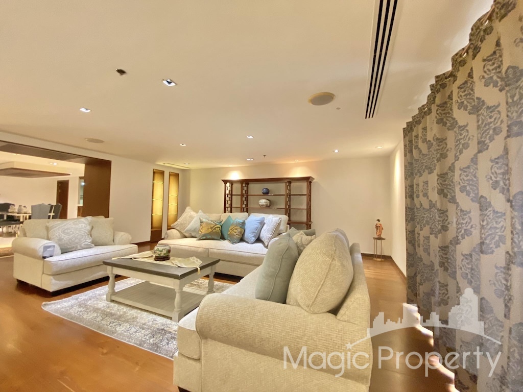 Kallista Mansion Condominium