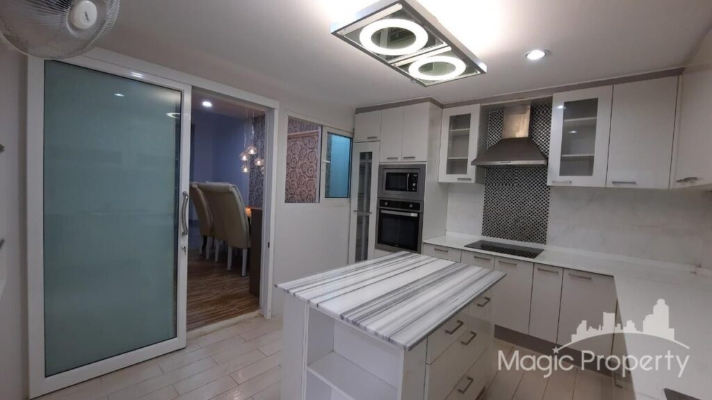 For Sale 5 Bed Townhome in Varatorn Ville Village, Suan Luang, Bangkok | ฿7,500,000 | MGP1641 – Photo 2