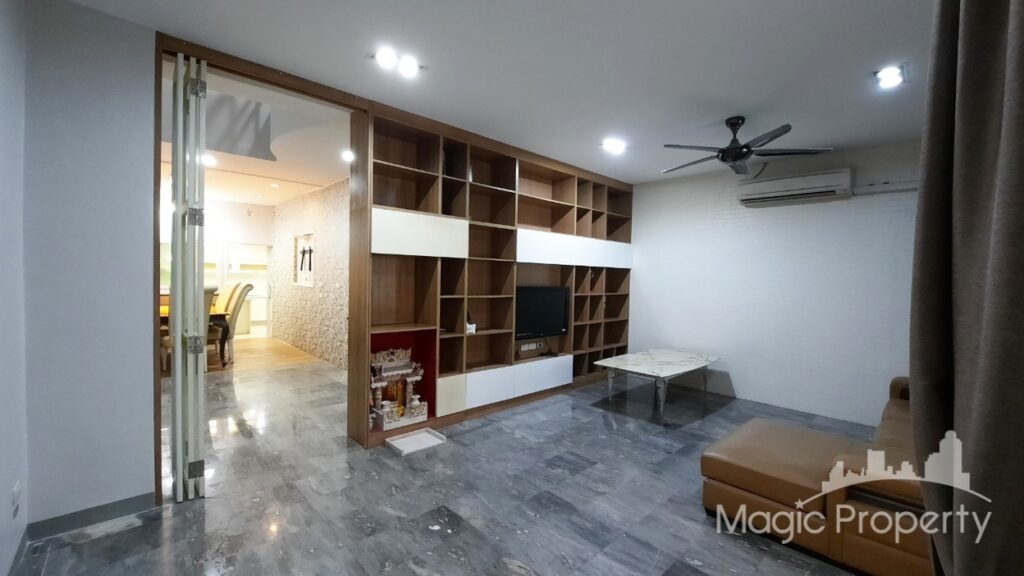 For Sale 5 Bed Townhome in Varatorn Ville Village, Suan Luang, Bangkok | ฿7,500,000 | MGP1641 – Photo 1