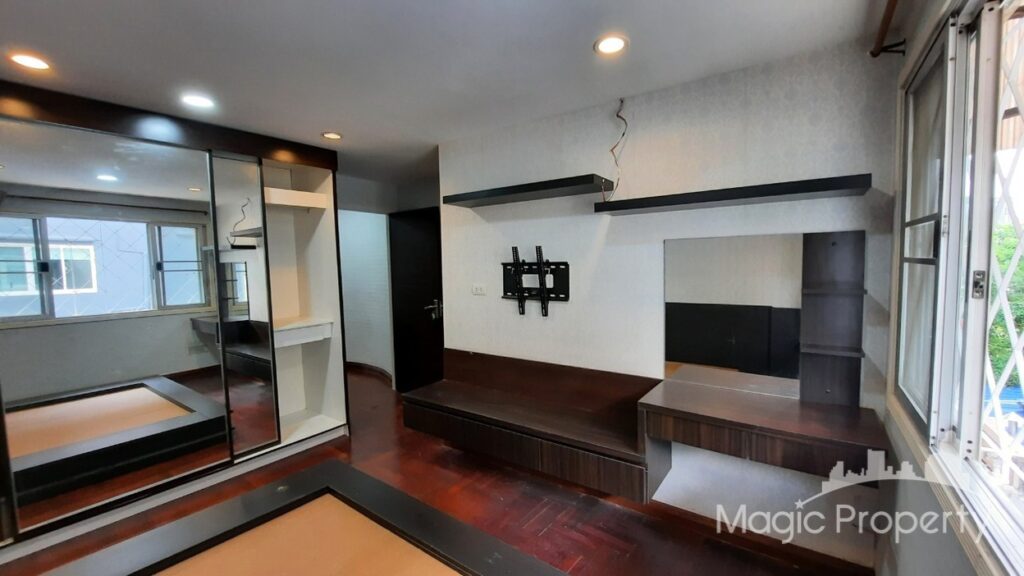 For Sale 5 Bed Townhome in Varatorn Ville Village, Suan Luang, Bangkok | ฿7,500,000 | MGP1641 – Photo 9
