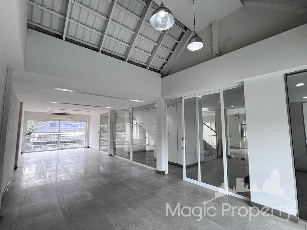 For Rent Commercial/Office in Phra Khanong, Bangkok | ฿180,000/month | MGP1672 – Photo 21 For Rent Commercial/Office in Phra Khanong, Bangkok | ฿180,000/month | MGP1672 – Photo 21