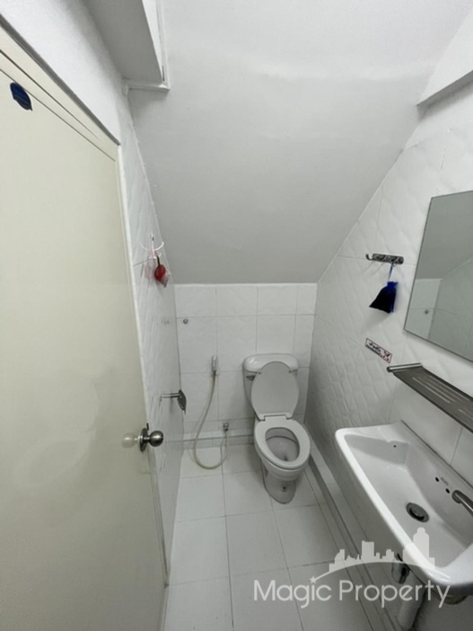 For Rent Commercial/Office in Din Daeng, Bangkok | ฿27,000/month | MGP1734 – Photo 11 For Rent Commercial/Office in Din Daeng, Bangkok | ฿27,000/month | MGP1734 – Photo 11